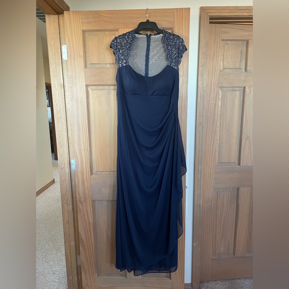 𝅺Xscape Ruched Gown with cap sleeve, full length